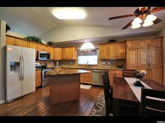 1623 E 2050 N, Layton, UT 84040 — photo 7