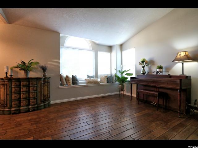 1623 E 2050 N, Layton, UT 84040 — photo 4