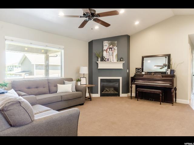 221 W 400 N, Hyde Park, UT 84318 — photo 7