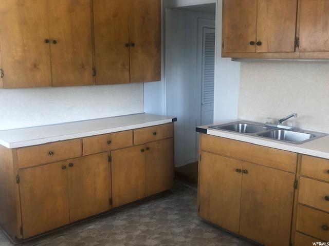 522 E 400 S, Price, UT 84501 — photo 9