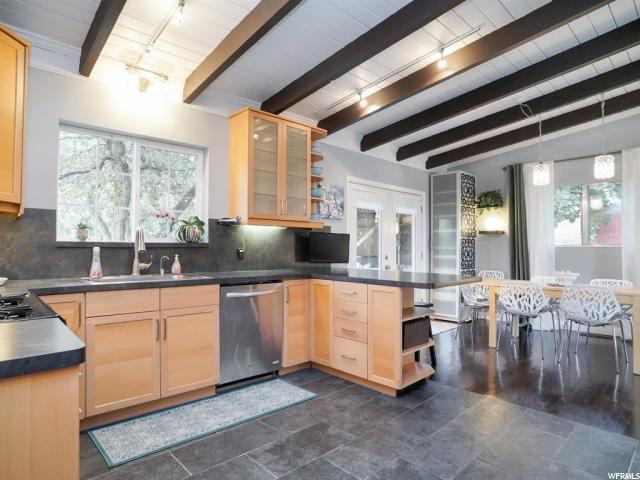 2447 S 450 E, Bountiful, UT 84010 — photo 10