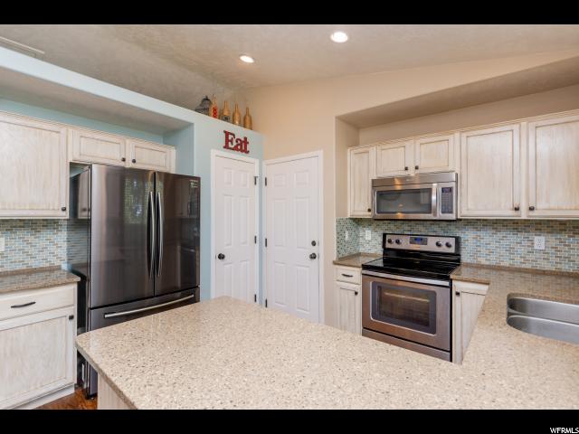1081 N 1285 W, Clinton, UT 84015 — photo 8