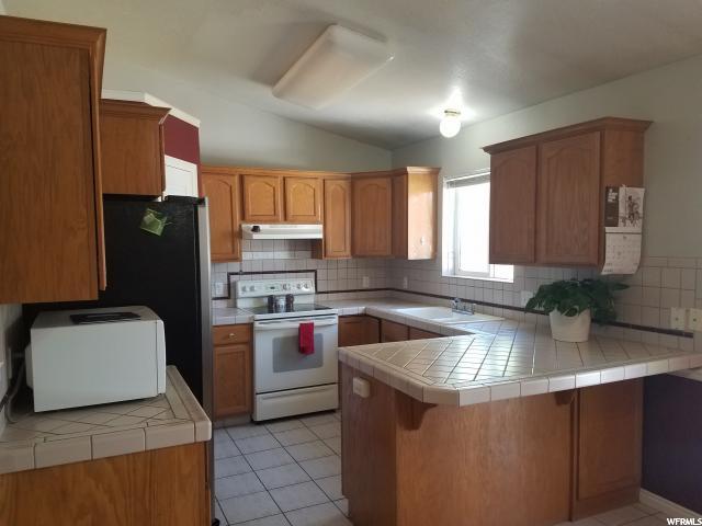 431 S Oakwood Dr, Logan, UT 84321 — photo 5