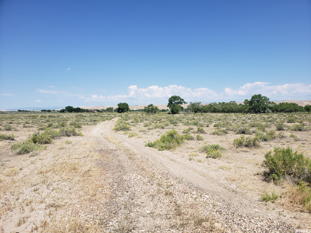 3748 E 8500 S, Myton, UT 84052 — photo 2