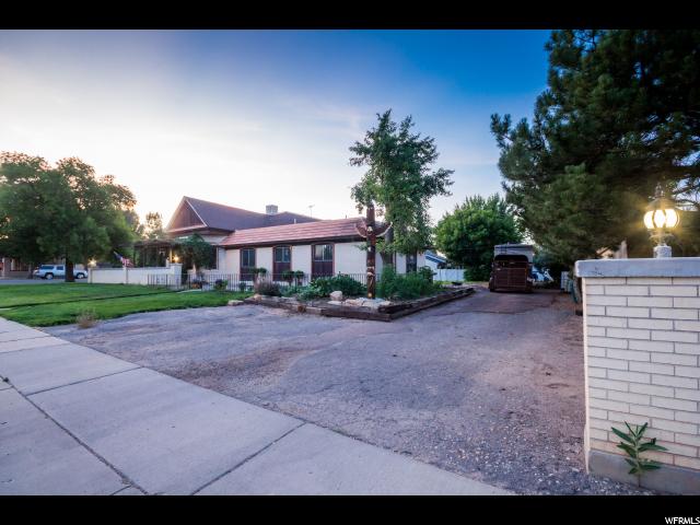 209 E 100 N, Vernal, UT 84078 — photo 4