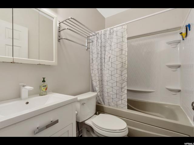 635 E 400 N, Centerville, UT 84014 — photo 11