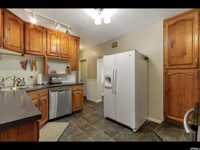 635 E 400 N, Centerville, UT 84014 — photo 4