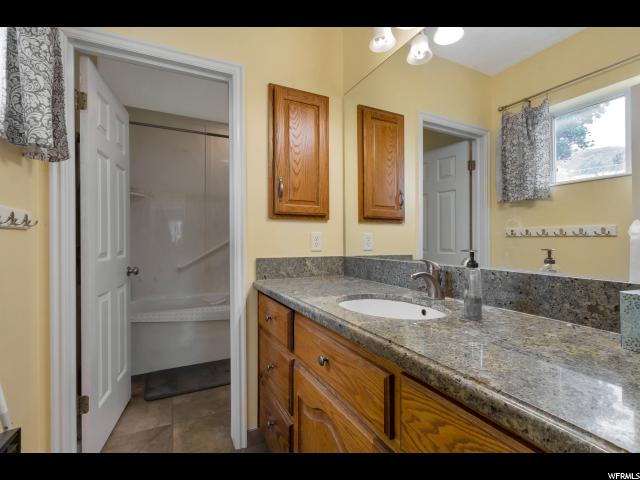 635 E 400 N, Centerville, UT 84014 — photo 9