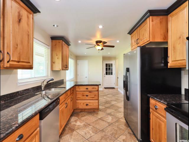 607 W 3100 S, Bountiful, UT 84010 — photo 11