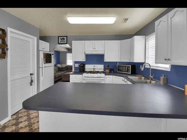 253 E 2300 N, North Ogden, UT 84414 — photo 8