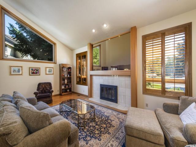 3285 E Ruskin Ct, Sandy, UT 84092 — photo 8