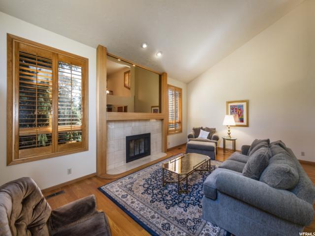 3285 E Ruskin Ct, Sandy, UT 84092 — photo 9