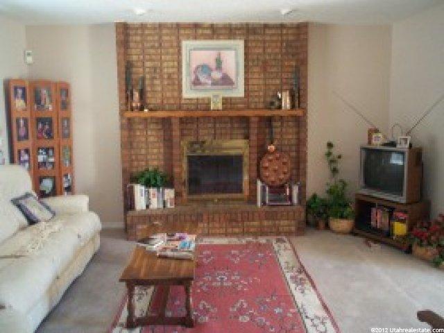8498 Terrace Dr, Sandy, UT 84093 — photo 3