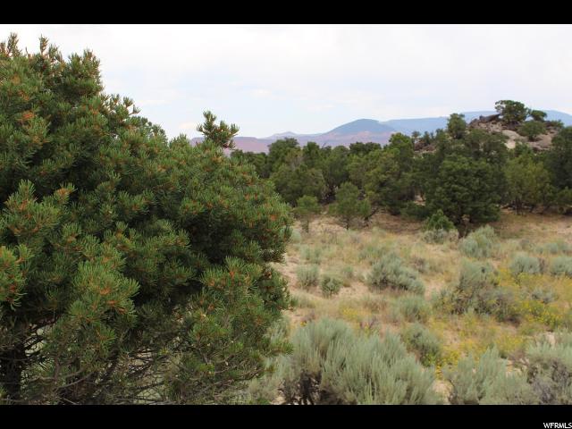 1200 S 1200 St E, Teasdale, UT 84773 — photo 2