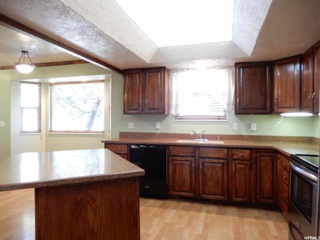 980 N 500 W, Centerville, UT 84014 — photo 11