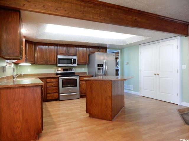 980 N 500 W, Centerville, UT 84014 — photo 12