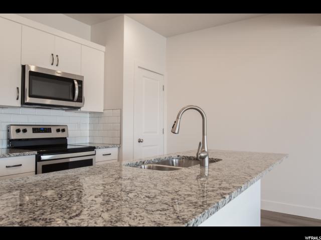 1573 E 320 S, Hyrum, UT 84319 — photo 4