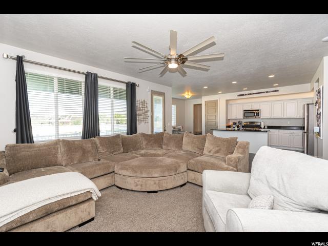 178 E Copper Cir N, Harrisville, UT 84404 — photo 3