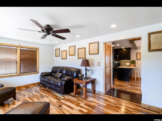 290 S 600 E, Clearfield, UT 84015 — photo 2