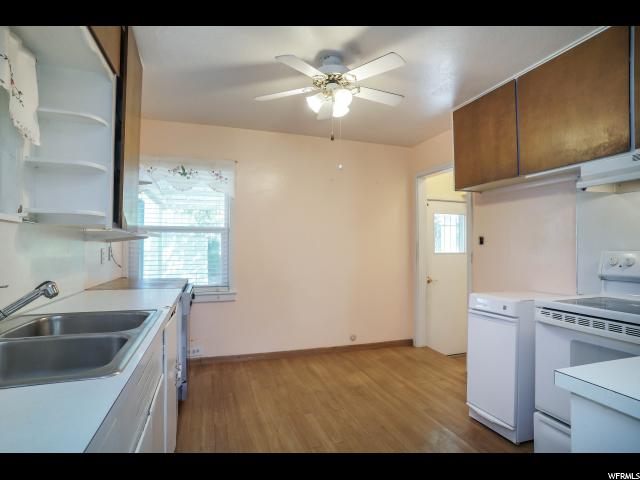 239 E Chase Ln, Centerville, UT 84014 — photo 9