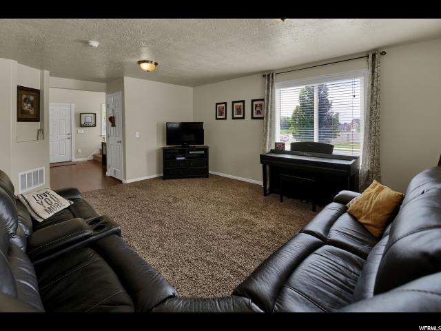 2568 Craig Ln, Syracuse, UT 84075 — photo 4