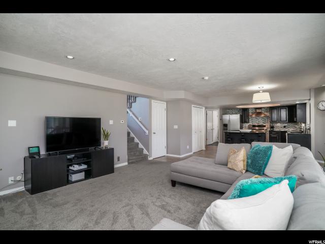 1849 E 6900 S, Uintah, UT 84405 — photo 10