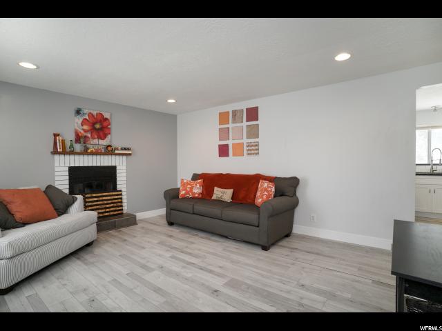 690 W 650 N, Clearfield, UT 84015 — photo 3