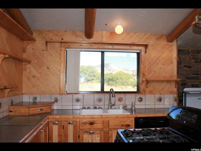 1083 N 460 W, Torrey, UT 84775 — photo 8