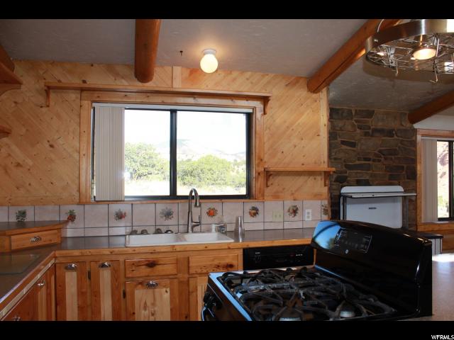 1083 N 460 W, Torrey, UT 84775 — photo 9