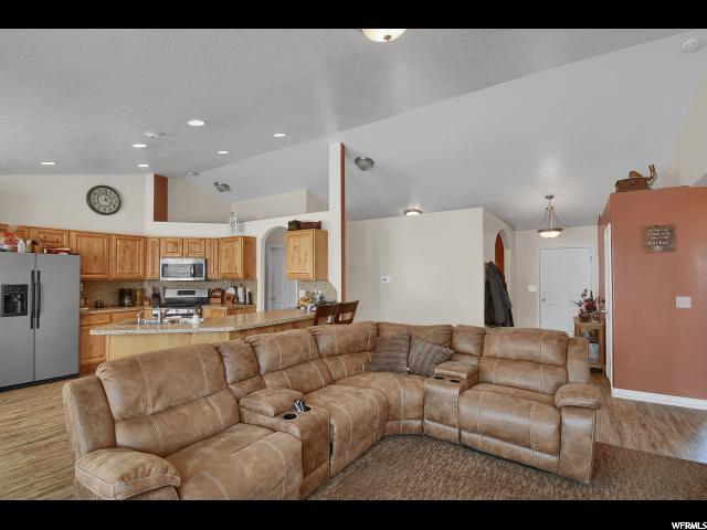 1971 N 2595 W, Clinton, UT 84015 — photo 5