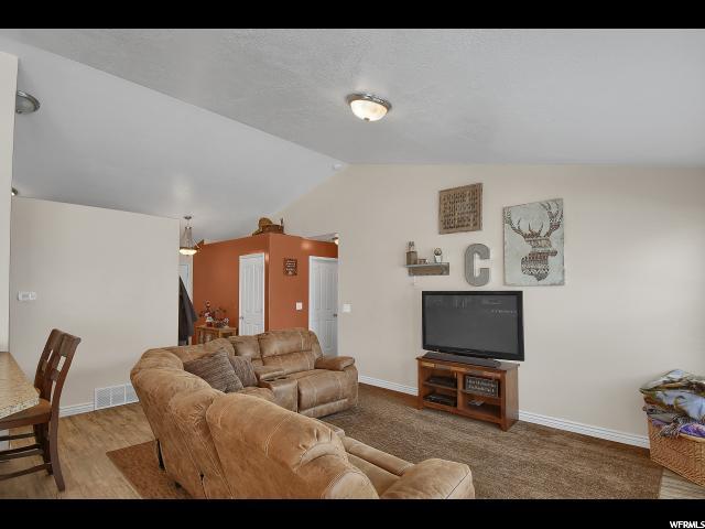 1971 N 2595 W, Clinton, UT 84015 — photo 7