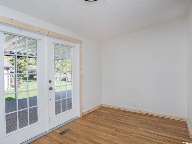 489 Barlow, Clearfield, UT 84015 — photo 9