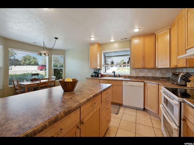 342 E 11000 S, Sandy, UT 84070 — photo 11