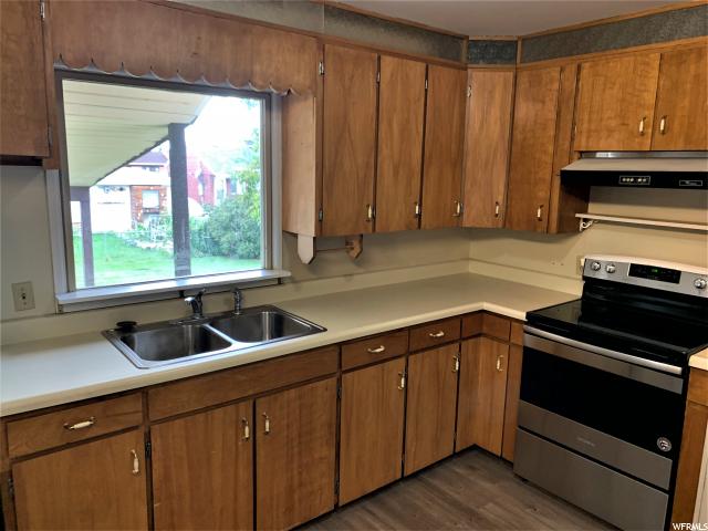4431 S 175 E, Washington Terrace, UT 84405 — photo 9