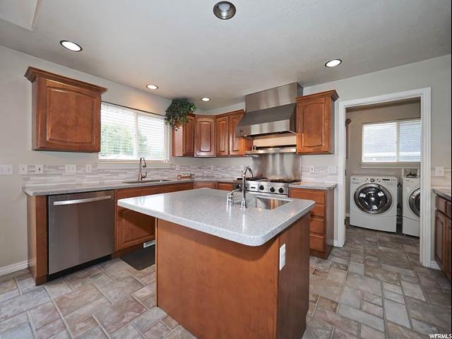 367 S 950 W, Layton, UT 84041 — photo 10