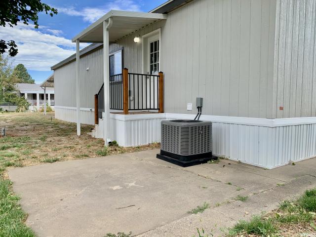 55 Sunset Dr, Layton, UT 84041 — photo 5