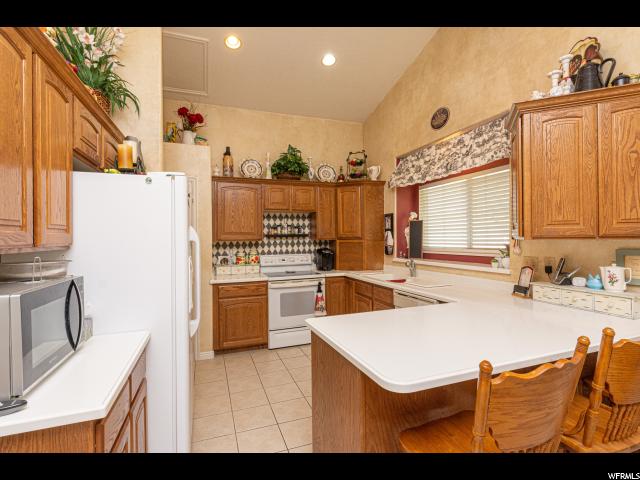 463 E 1900 S, Clearfield, UT 84015 — photo 4