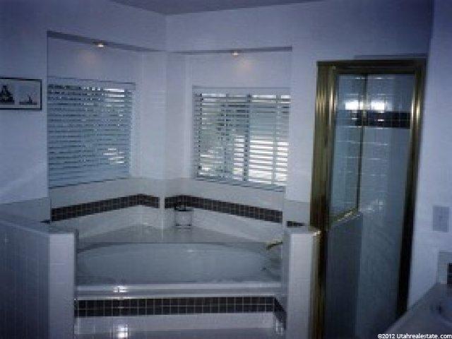 8675 Alta Cove Dr, Sandy, UT 84093 — photo 4