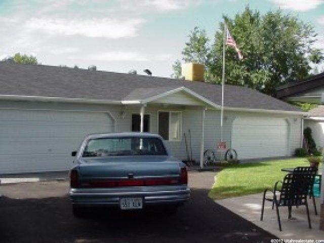 662 E Winchester St, Murray, UT 84107 — photo 2