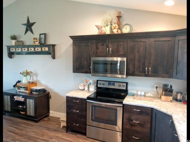 564 S 400 E, Preston, ID 83263 — photo 6