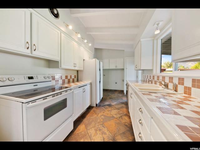 353 S 285 W, Bountiful, UT 84010 — photo 10