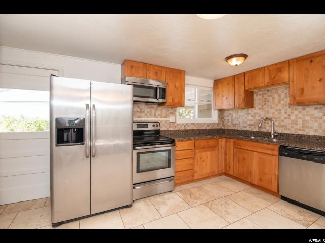 905 E Birch St S, Clearfield, UT 84015 — photo 3