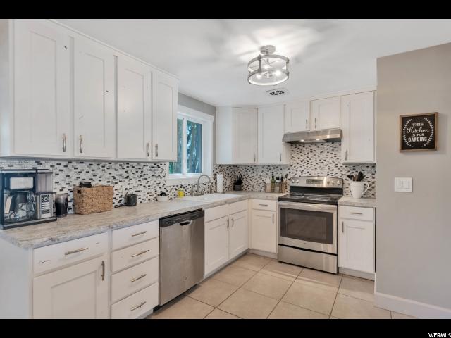 388 E 2625 N, Layton, UT 84041 — photo 4
