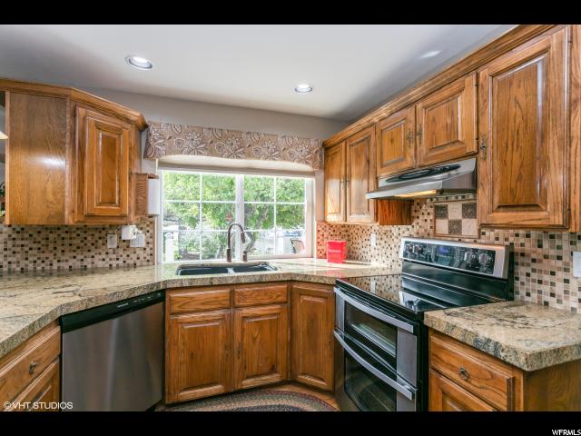 2573 W 1800 N, Clinton, UT 84015 — photo 10