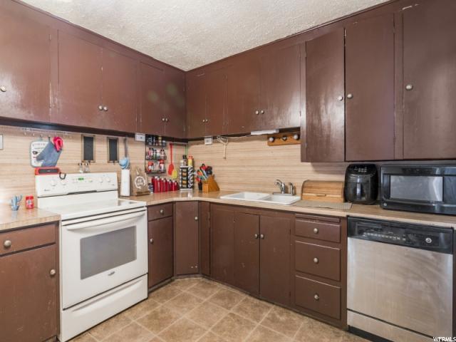 179 W 1900 N, Sunset, UT 84015 — photo 8