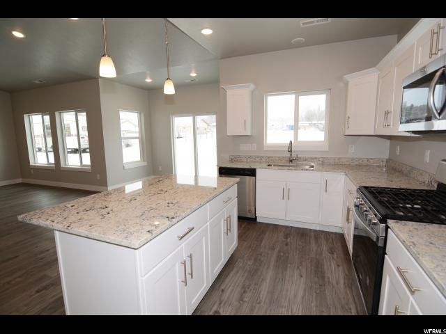 180 E 200 N, Hyrum, UT 84319 — photo 8