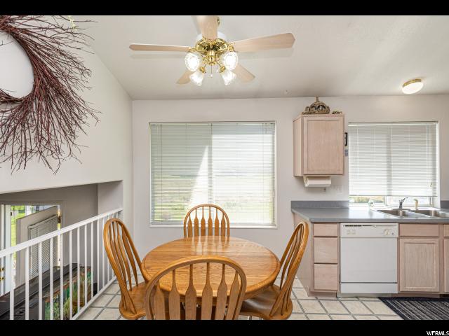5212 Vista Dr, Roy, UT 84067 — photo 7