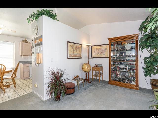 5212 Vista Dr, Roy, UT 84067 — photo 3