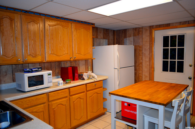 Mother-in Law Apartment. Kitchen Down with Separate entrance