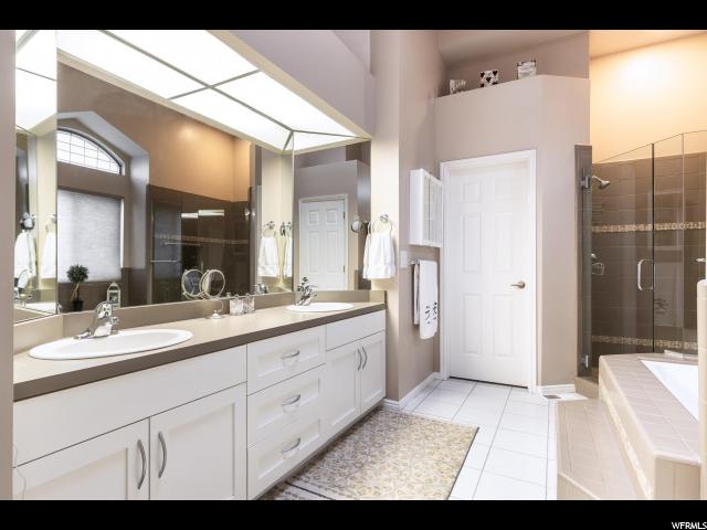 424 E Crown Pointe Dr, Murray, UT 84107 — photo 12